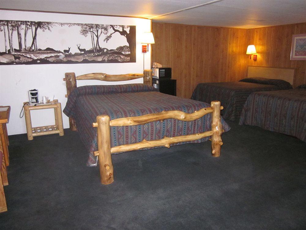 Marianna Inn פנגואיץ' מראה חיצוני תמונה