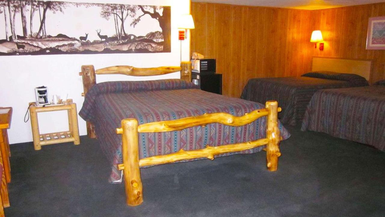 Marianna Inn פנגואיץ' מראה חיצוני תמונה