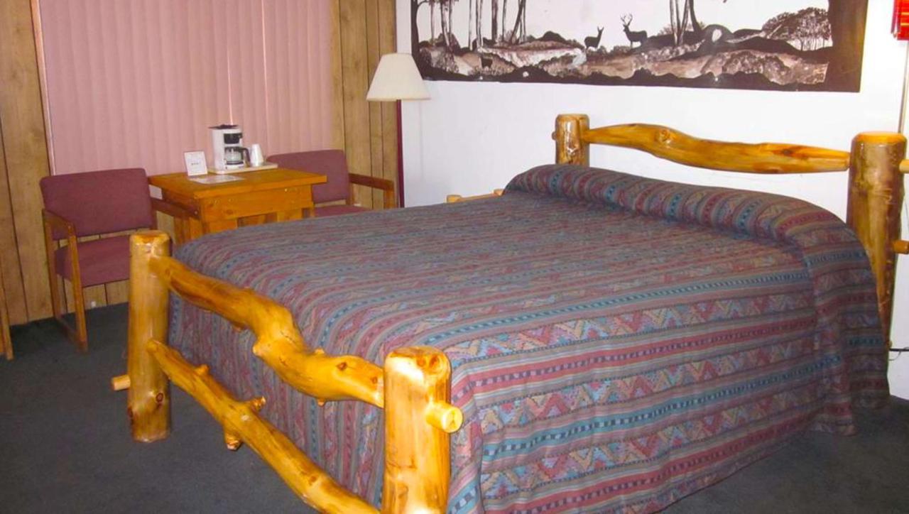 Marianna Inn פנגואיץ' מראה חיצוני תמונה