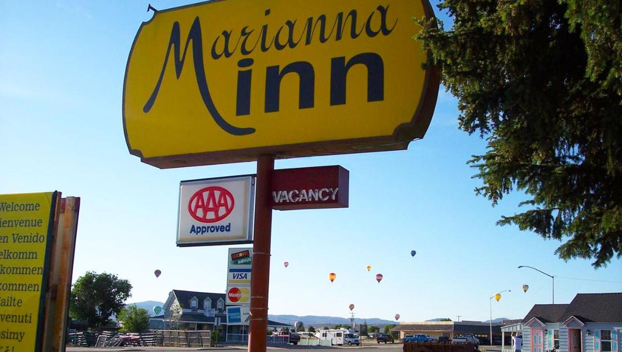 Marianna Inn פנגואיץ' מראה חיצוני תמונה