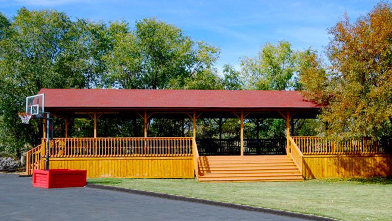 Marianna Inn פנגואיץ' מראה חיצוני תמונה